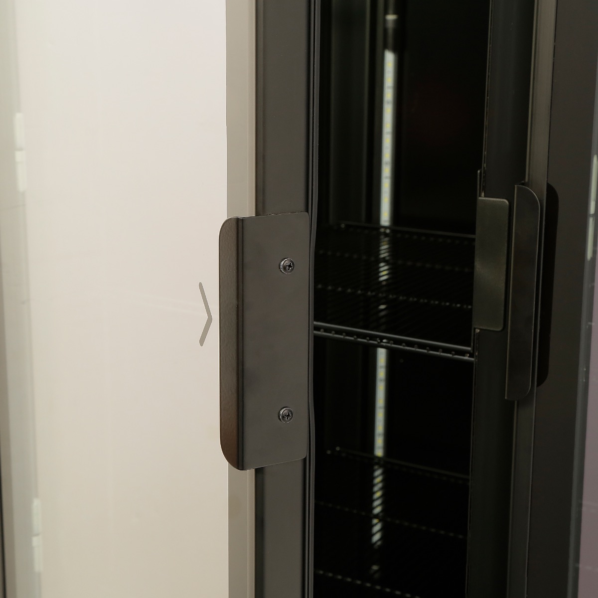 Imbera Cobalt VR-26 Refrigerador Color Negro 2 Puertas de Cristal - Imagen 7