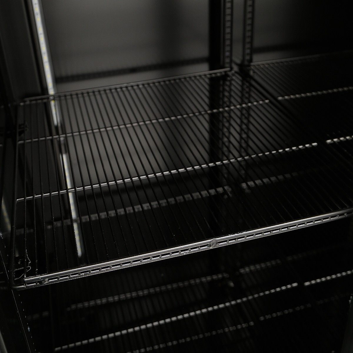 Imbera Cobalt VR-26 Refrigerador Color Negro 2 Puertas de Cristal - Imagen 3