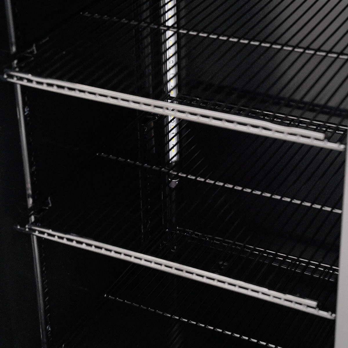 Imbera Cobalt VR-04 Refrigerador Color Negro 1 Puerta de Cristal - Imagen 2