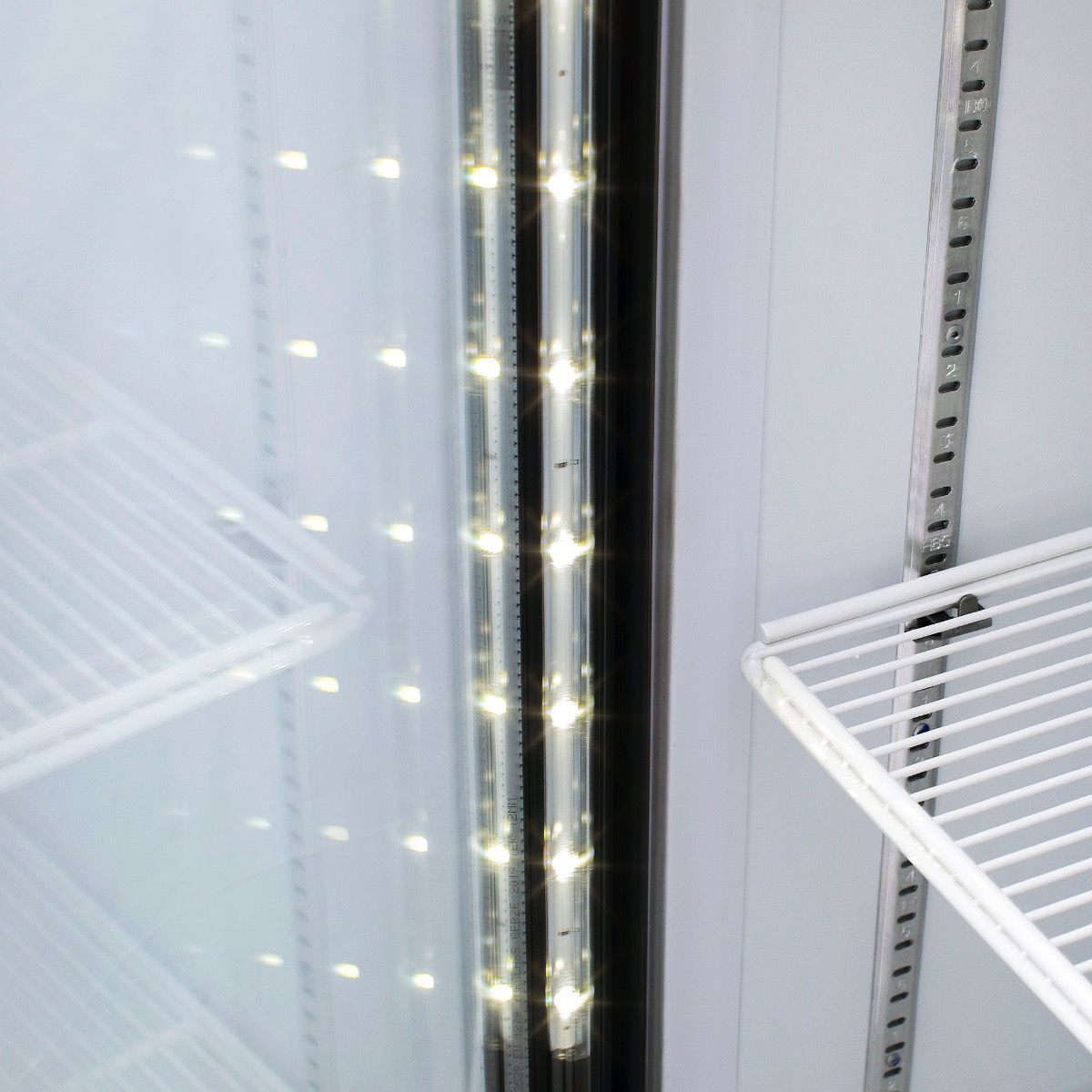 Imbera VR-17 Refrigerador 1 Puerta de Cristal - Imagen 4